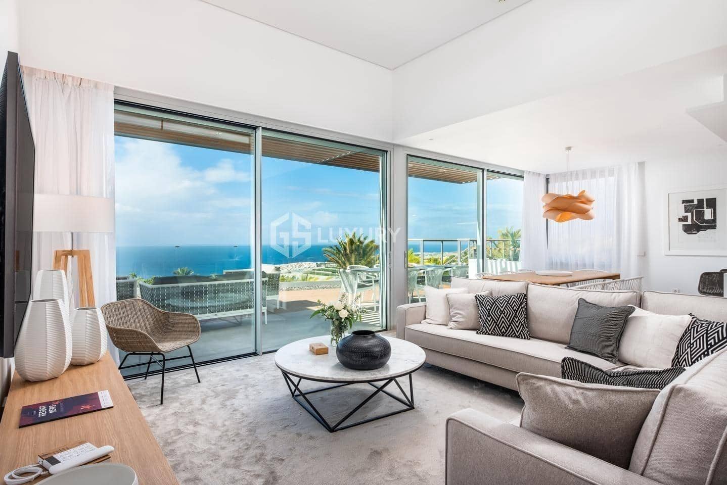 3 bedroom Penthouse for sale in Guia de Isora with pool garage - € 1,333,000 (Ref: 9257584)