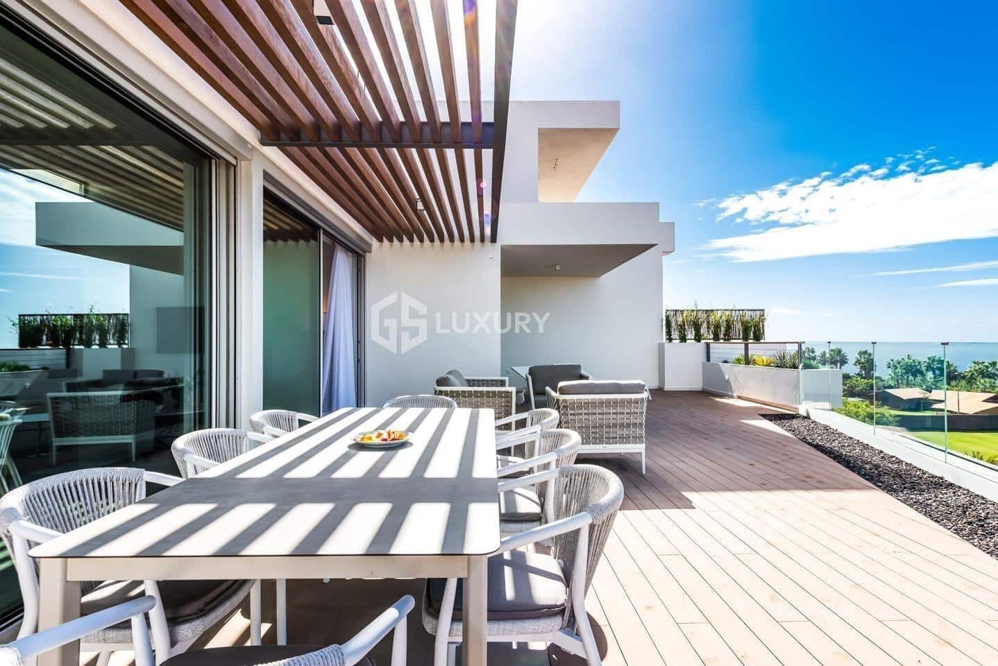 3 bedroom Penthouse for sale in Guia de Isora with pool garage - € 1,333,000 (Ref: 9257584)