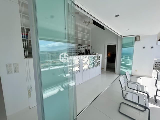 1 soveværelse Penthouse til salg i Playa de las Américas, Adeje med swimmingpool garage - € 1.595.000 (Ref: 9257585)