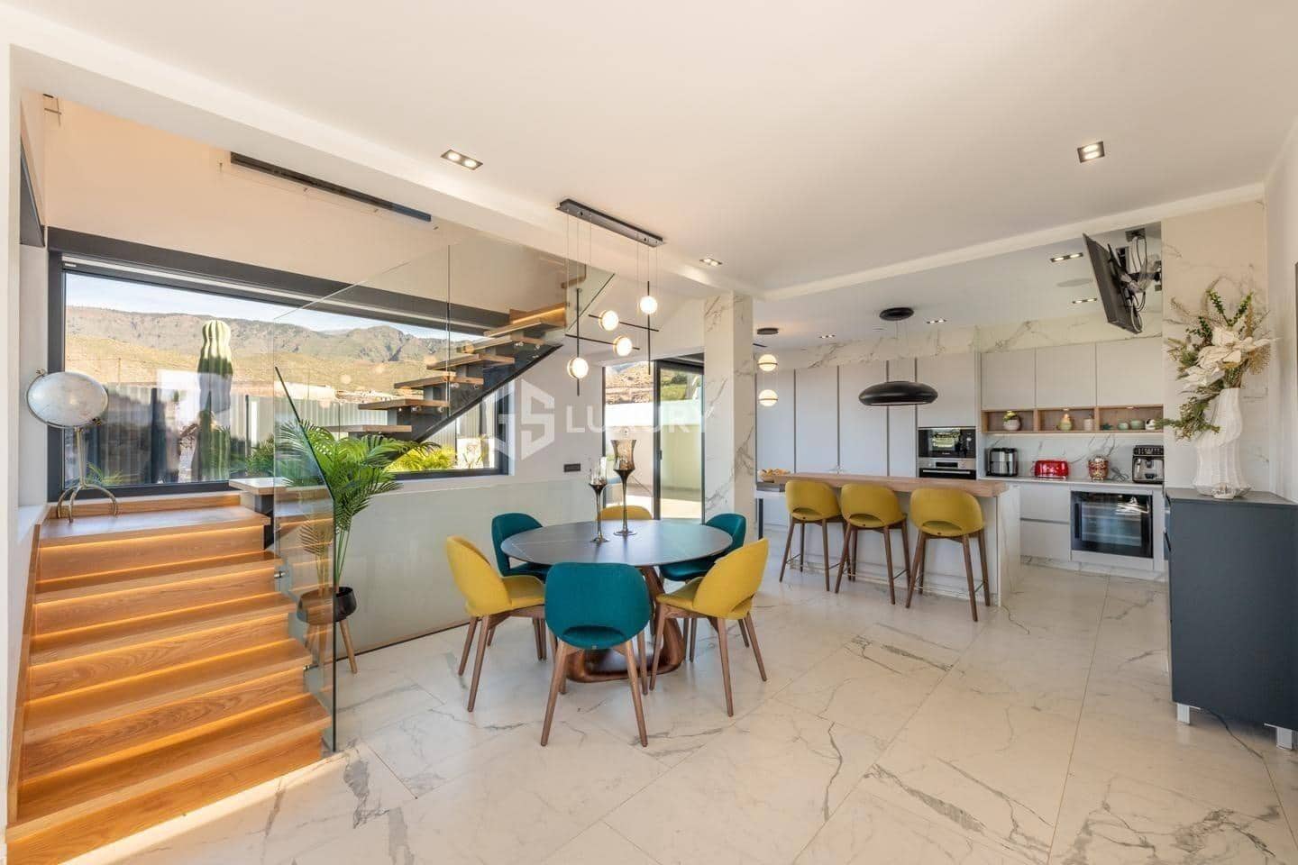 4 Zimmer Villa zu verkaufen in Costa Adeje mit Pool Garage - 3.500.000 € (Ref: 9264373)