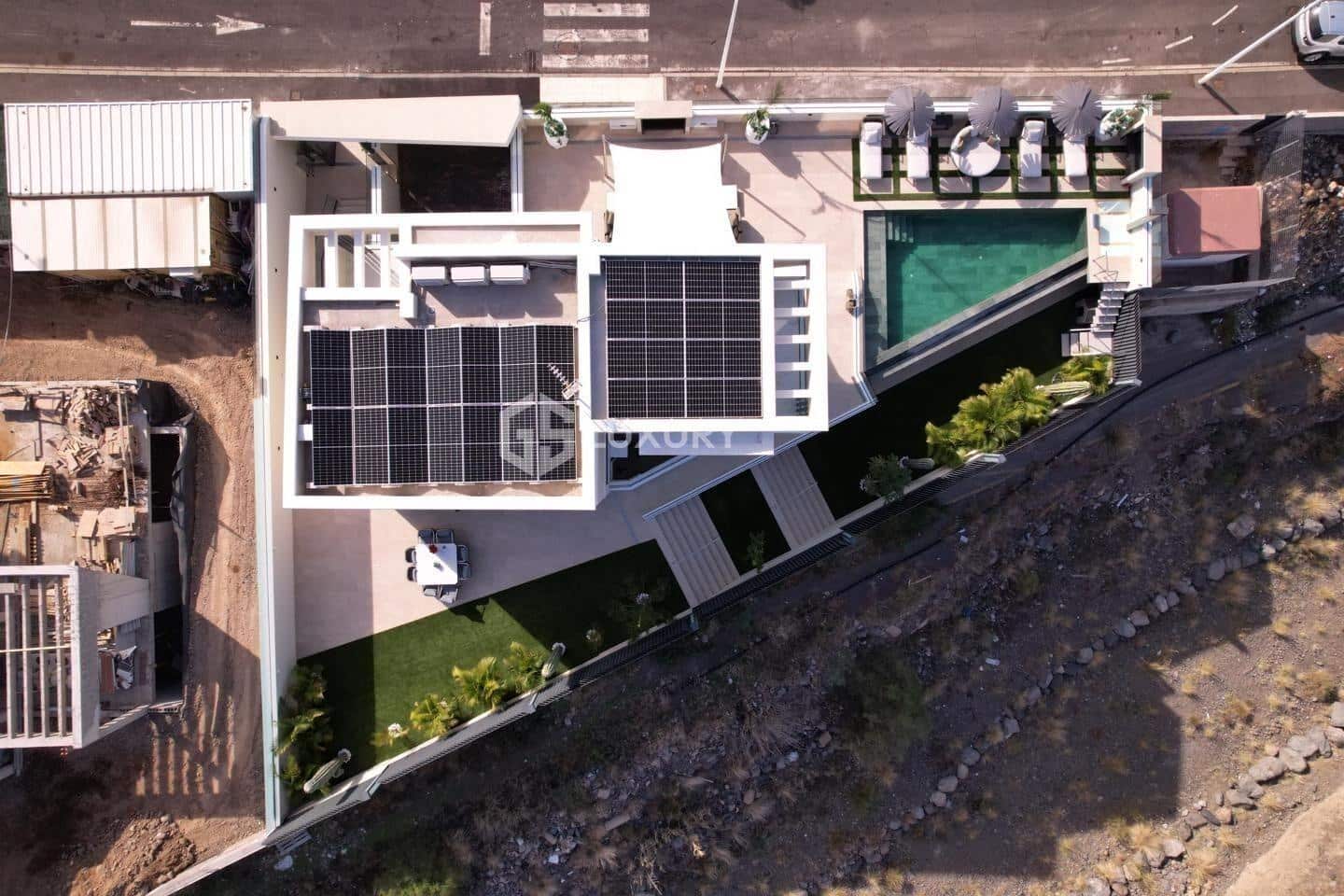 4 bedroom Villa for sale in Costa Adeje with pool garage - € 3,500,000 (Ref: 9264373)