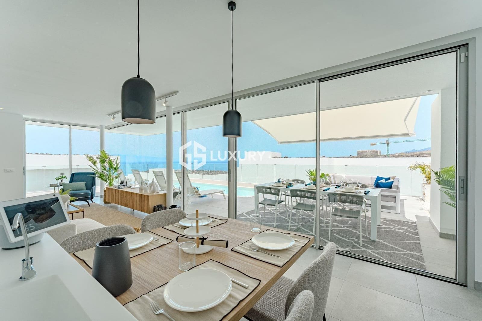 3 soverom Villa til salgs i Callao Salvaje med svømmebasseng garasje - € 1 749 000 (Ref: 9282403)