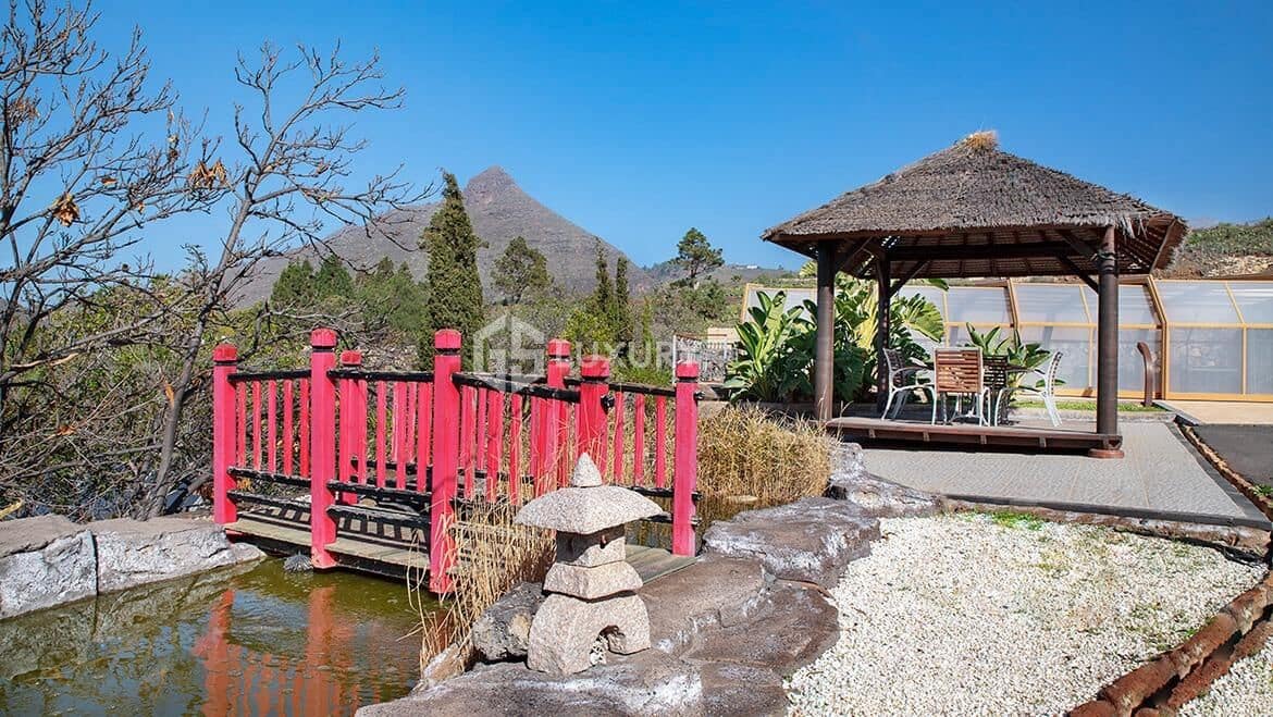 3 slaapkamer Villa te koop in Arona met zwembad garage - € 2.800.000 (Ref: 9282404)