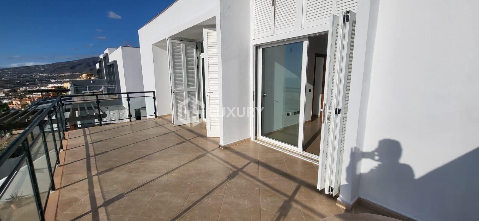 3 chambre Villa/Maison Mitoyenne à vendre à San Eugenio avec piscine garage - 850 000 € (Ref: 9301243)