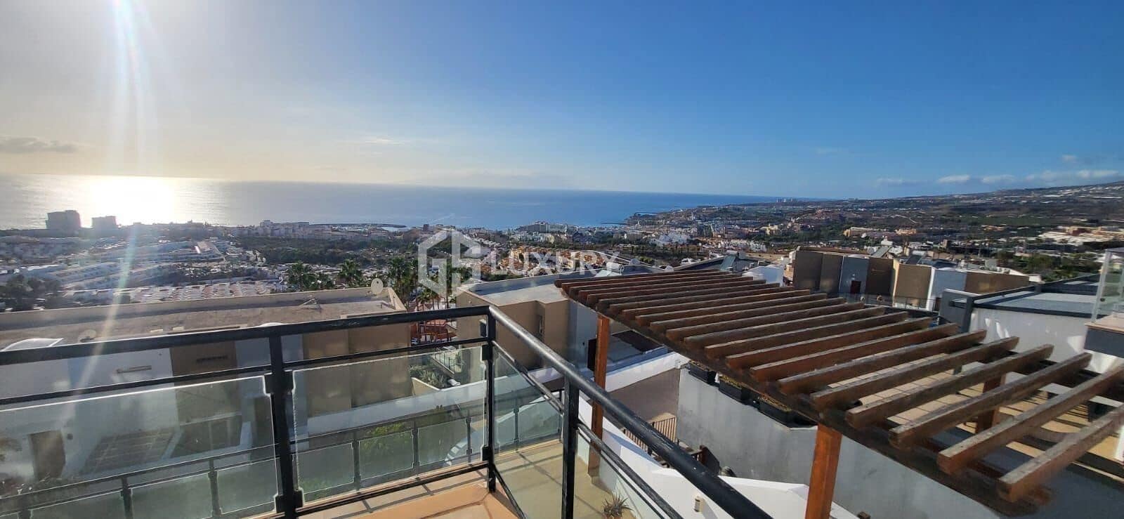 3 chambre Villa/Maison Mitoyenne à vendre à San Eugenio avec piscine garage - 850 000 € (Ref: 9301243)