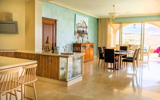 6 chambre Villa/Maison à vendre à La Caleta Adeje, Adeje avec piscine garage - 5 950 000 € (Ref: 9318039)