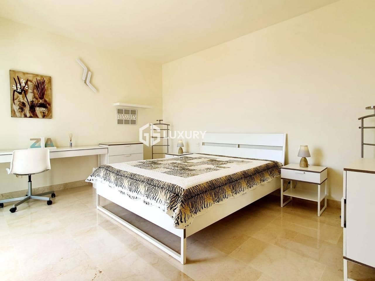 2 bedroom Penthouse for sale in La Caleta Adeje with pool garage - € 850,000 (Ref: 9322080)