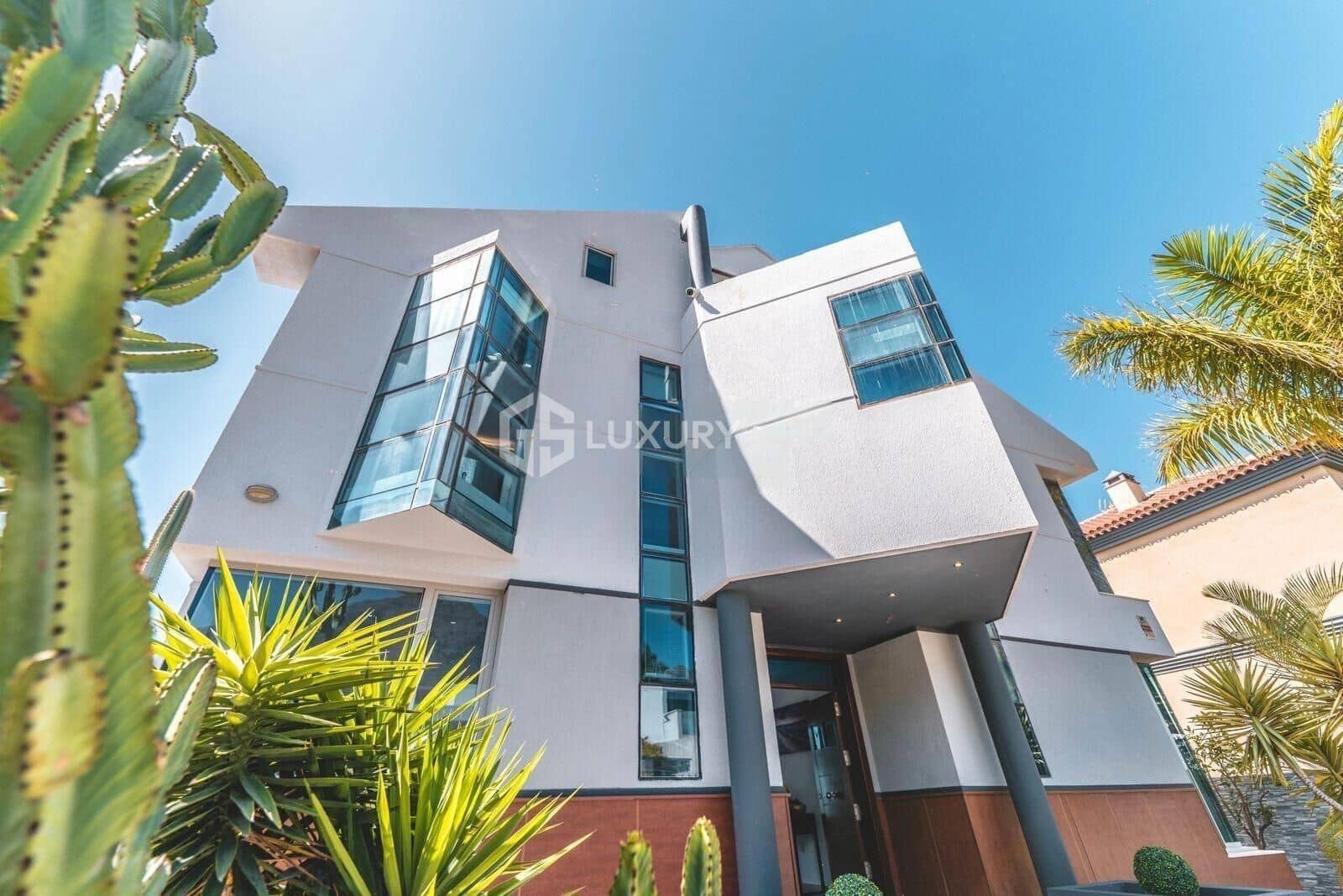 5 soveværelse Villa til salg i El Madronal med swimmingpool garage - € 2.670.000 (Ref: 9322626)