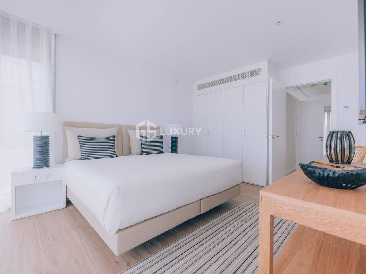 3 chambre Villa/Maison à vendre à Guia de Isora avec piscine garage - 2 100 000 € (Ref: 9341413)