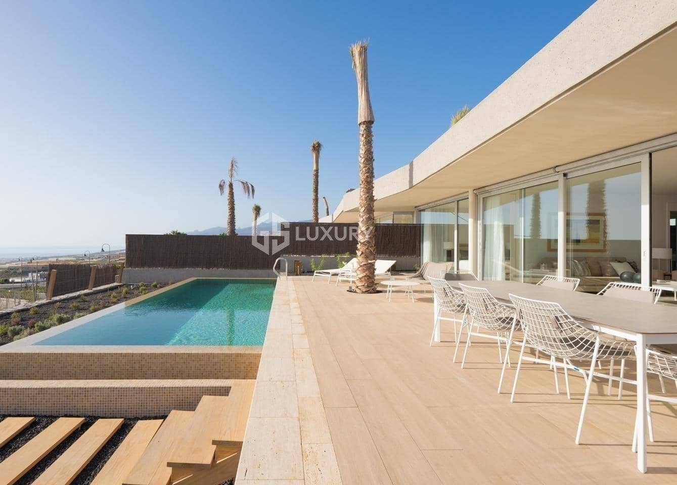 3 chambre Villa/Maison à vendre à Guia de Isora avec piscine garage - 2 100 000 € (Ref: 9341413)