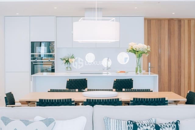 3 Zimmer Villa zu verkaufen in Guía de Isora mit Pool Garage - 2.100.000 € (Ref: 9341413)