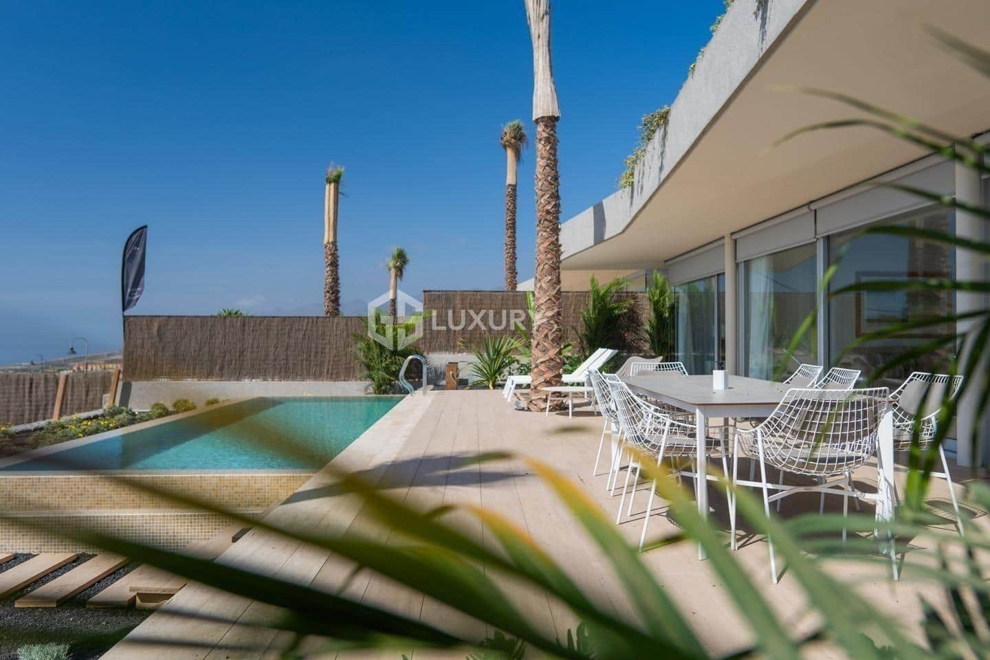 3 chambre Villa/Maison à vendre à Guia de Isora avec piscine garage - 2 100 000 € (Ref: 9341413)