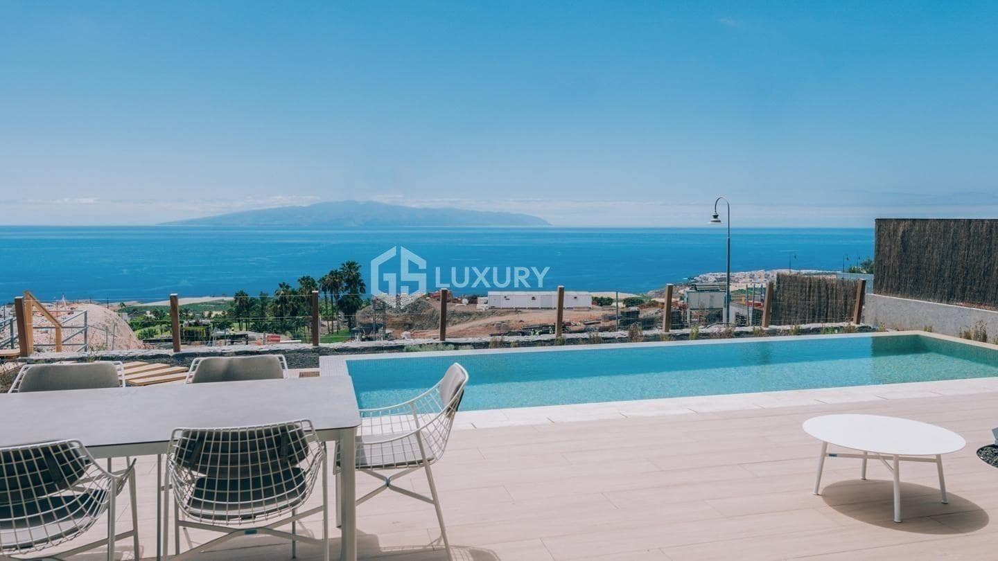 3 chambre Villa/Maison à vendre à Guia de Isora avec piscine garage - 2 100 000 € (Ref: 9341413)