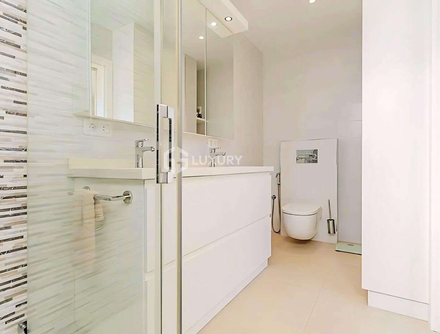 2 sovrum Takvåning till salu i Playa de las Americas med pool - 1 680 000 € (Ref: 9347669)