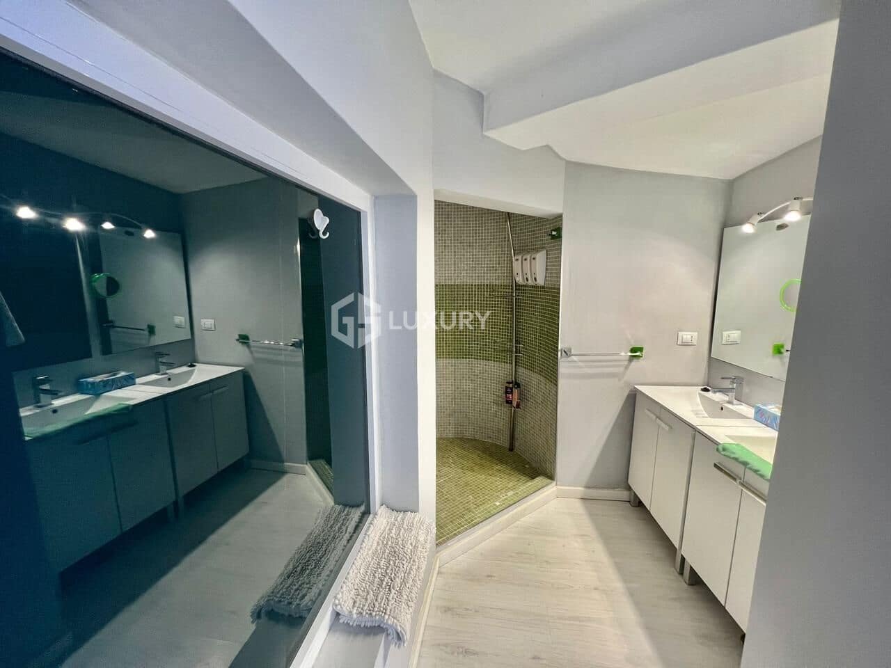 6 sypialnia Willa na sprzedaż w Santa Cruz de Tenerife z basenem garażem - 850 000 € (Ref: 9362545)