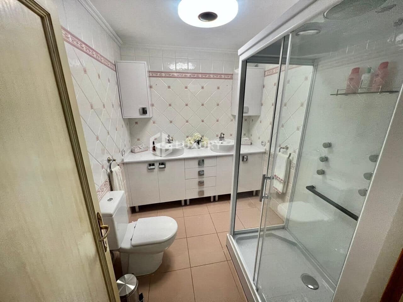 6 sypialnia Willa na sprzedaż w Santa Cruz de Tenerife z basenem garażem - 850 000 € (Ref: 9362545)