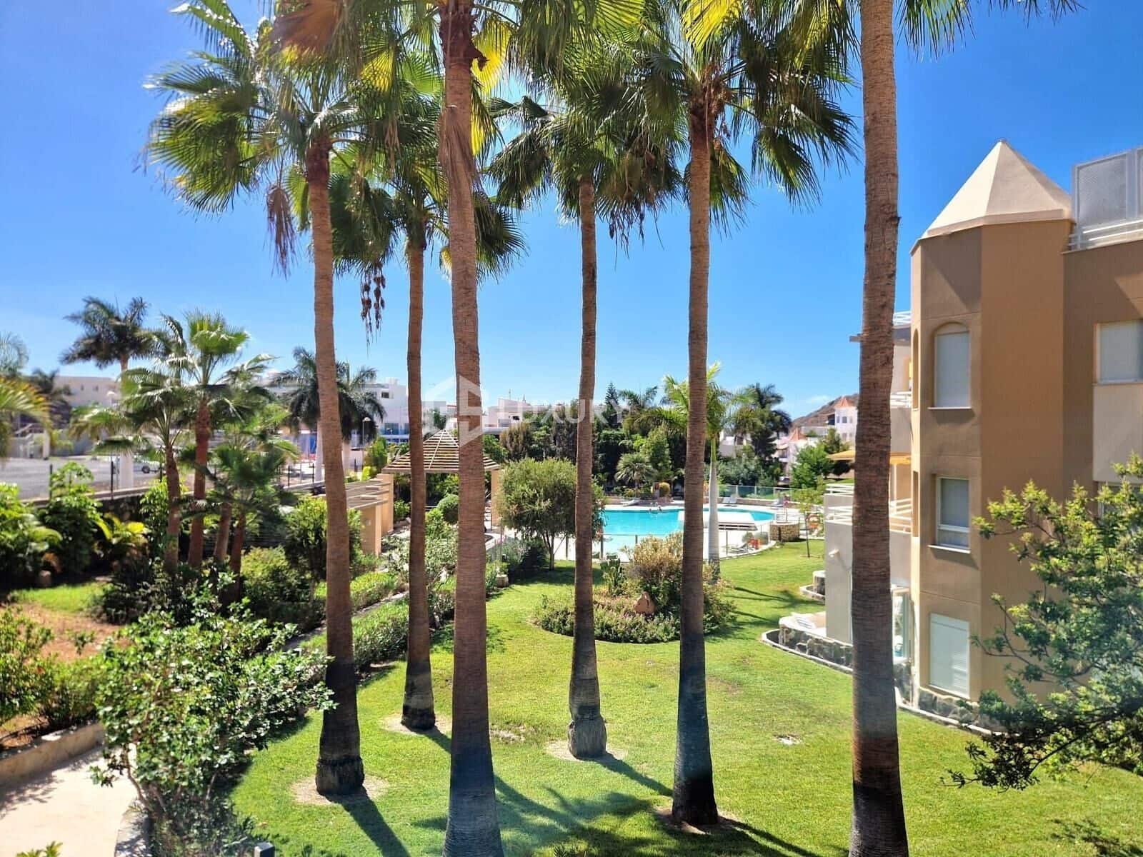 3 makuuhuone Asunto myytävänä paikassa La Caleta Adeje mukana uima-altaan 
autotalli - 805 000 € (Ref: 9362546)