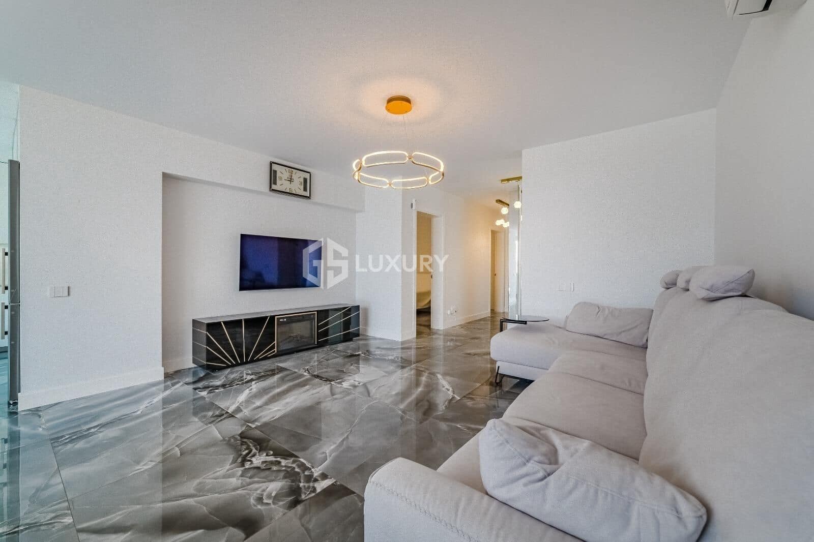 5 soveværelse Villa til salg i Playa del Duque med swimmingpool garage - € 2.350.000 (Ref: 9374710)