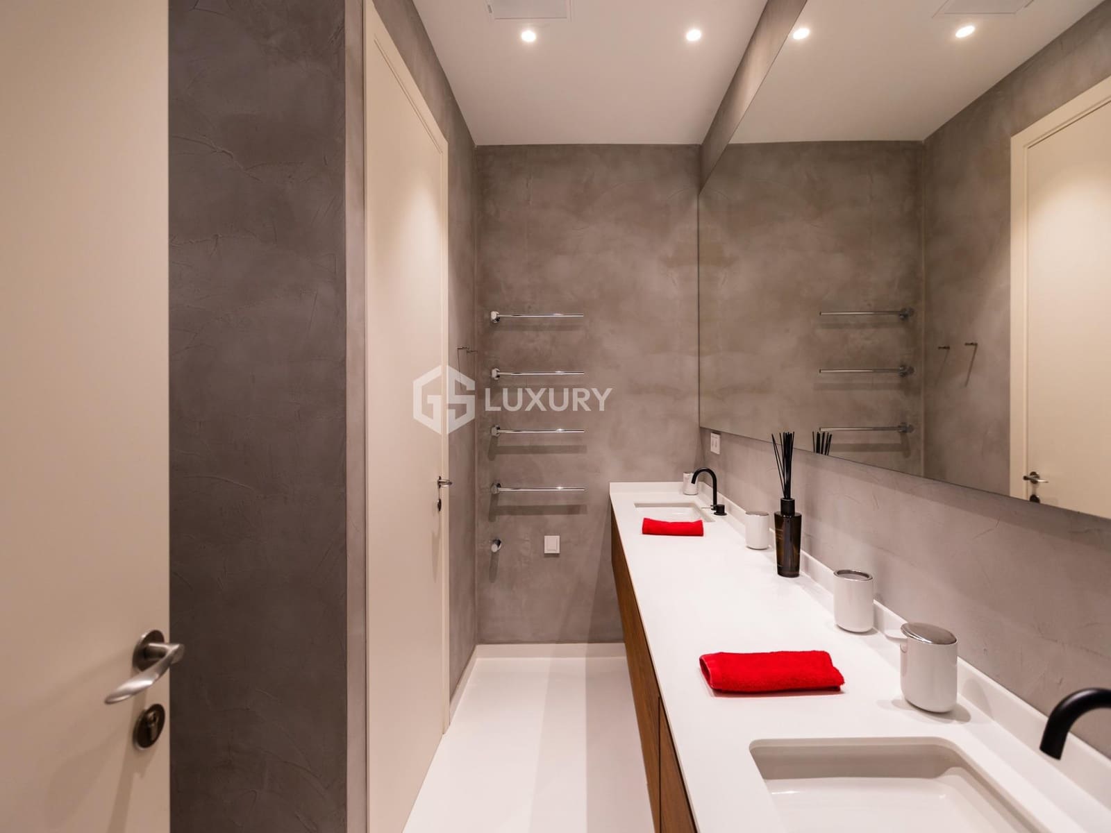 6 soveværelse Villa til salg i Guia de Isora med swimmingpool garage - € 8.500.000 (Ref: 9379288)