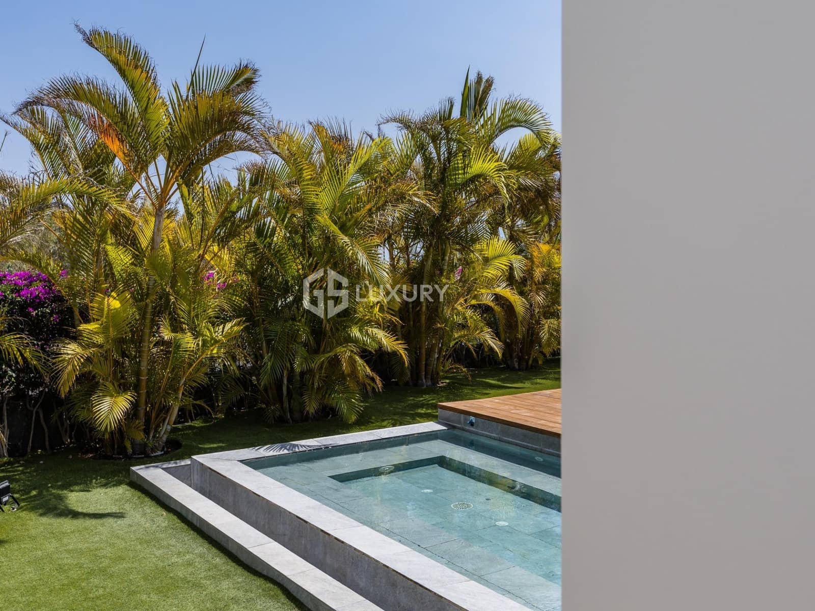 6 soveværelse Villa til salg i Guia de Isora med swimmingpool garage - € 8.500.000 (Ref: 9379288)