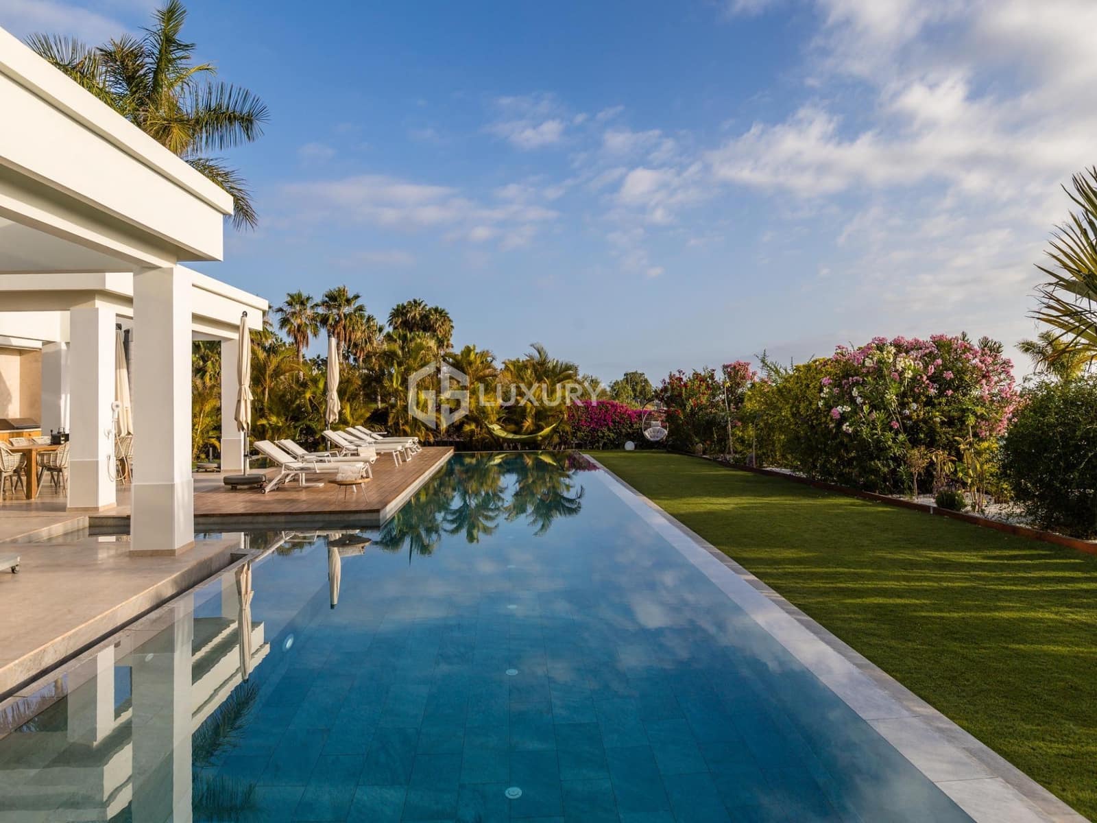 6 soveværelse Villa til salg i Guia de Isora med swimmingpool garage - € 8.500.000 (Ref: 9379288)