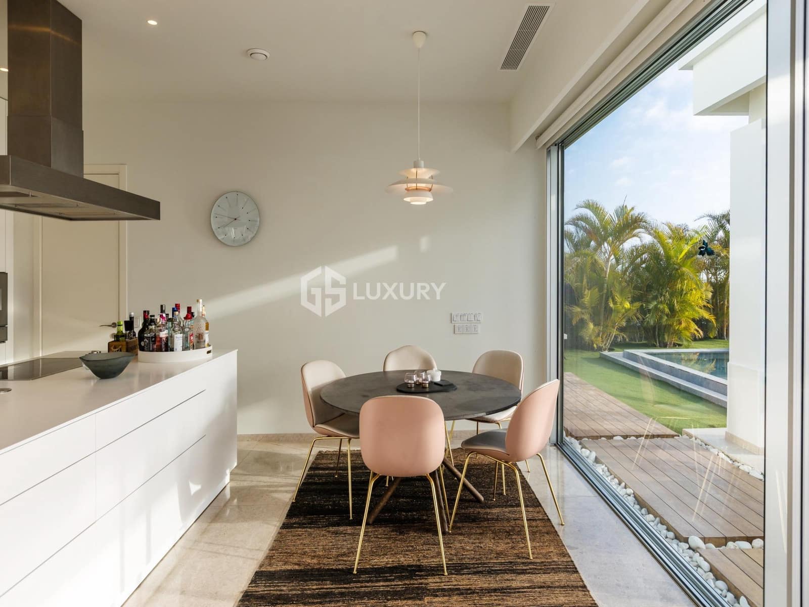 6 soveværelse Villa til salg i Guia de Isora med swimmingpool garage - € 8.500.000 (Ref: 9379288)