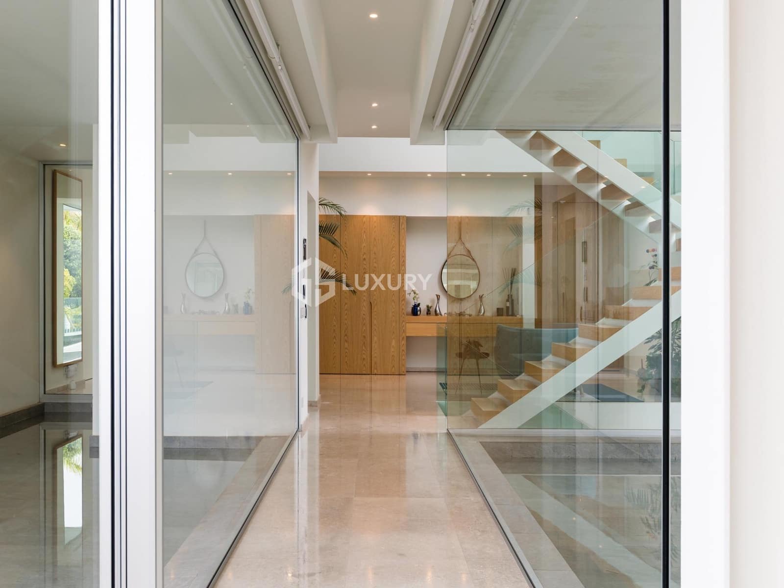 6 soveværelse Villa til salg i Guia de Isora med swimmingpool garage - € 8.500.000 (Ref: 9379288)