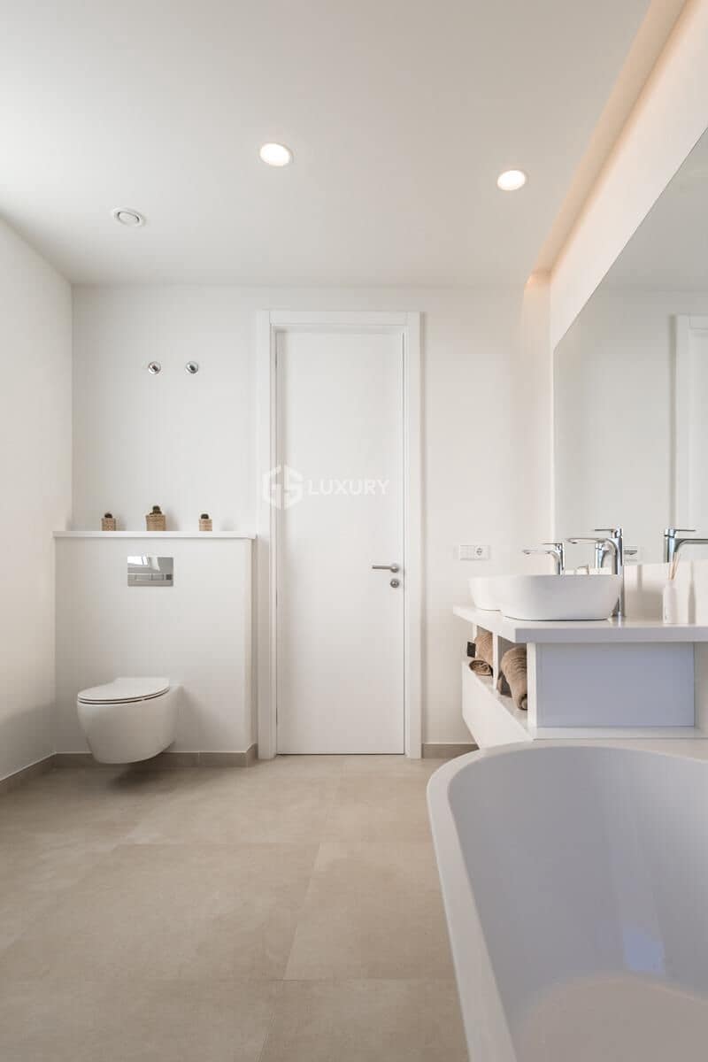 3 chambre Villa/Maison à vendre à La Caldera avec piscine garage - 1 912 900 € (Ref: 9379291)