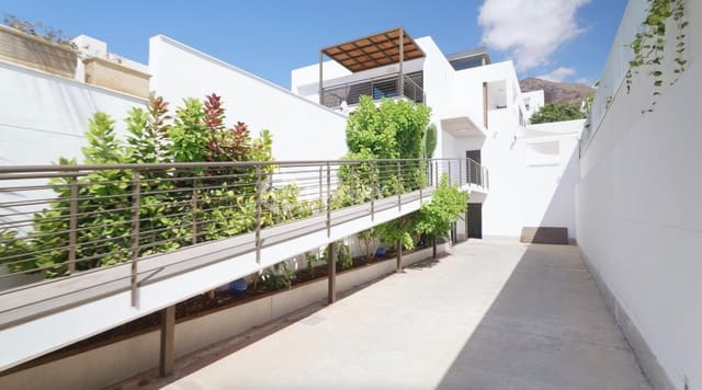 5 soveværelse Villa til salg i El Madroñal, Adeje med swimmingpool garage - € 2.730.000 (Ref: 9379292)