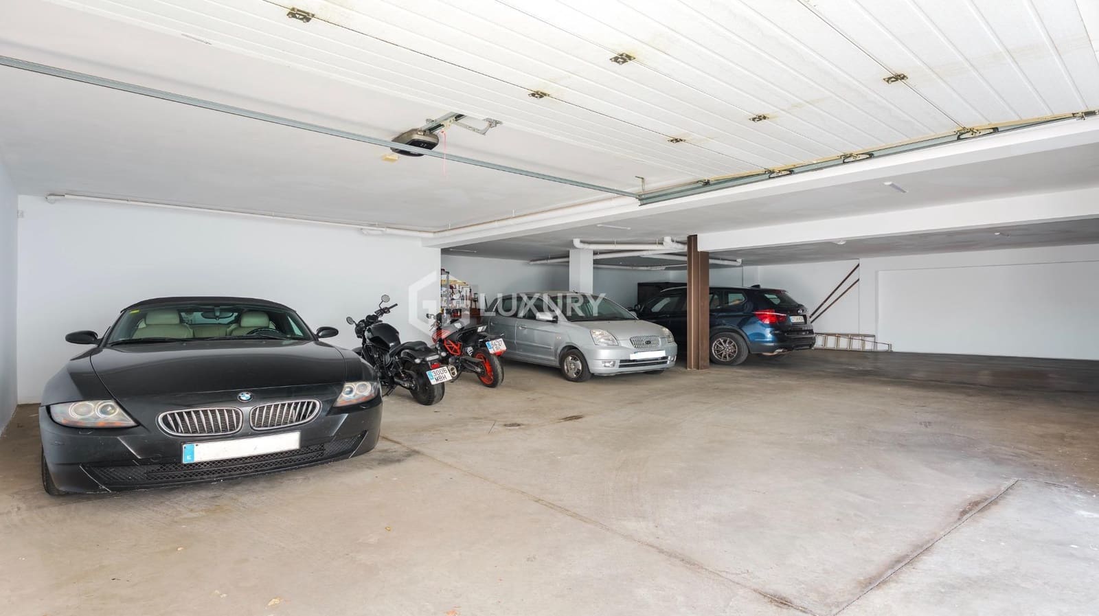 5 soveværelse Villa til salg i El Madronal med swimmingpool garage - € 2.730.000 (Ref: 9379292)