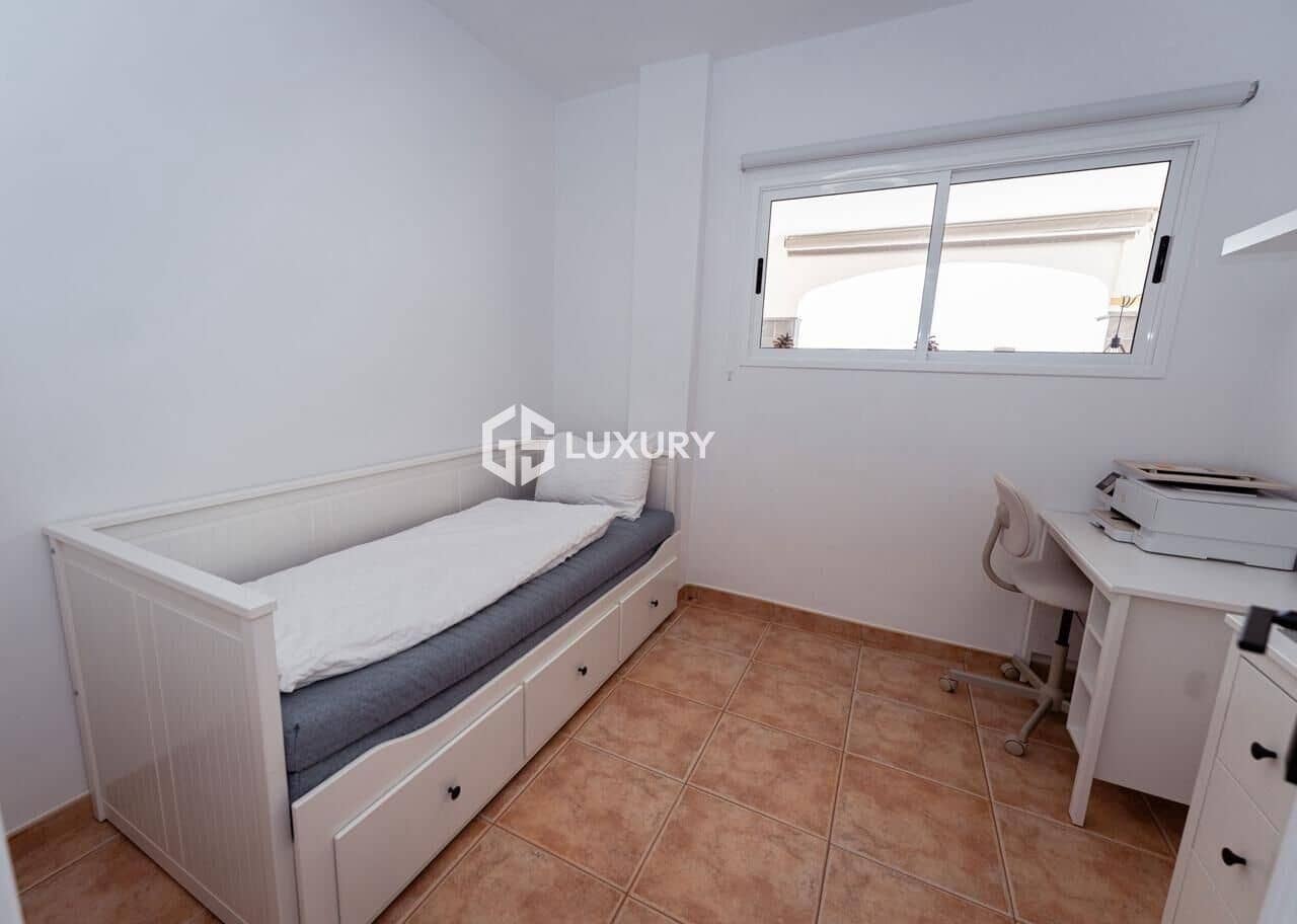 5 soverom Villa til salgs i Costa Adeje med svømmebasseng garasje - € 1 850 000 (Ref: 9379293)