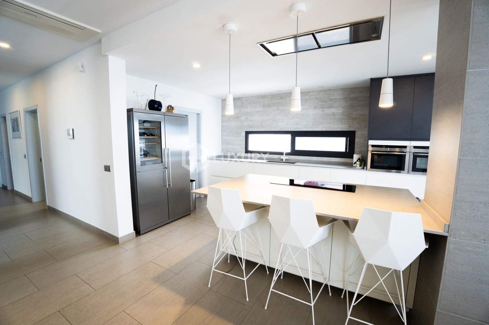 5 soveværelse Villa til salg i El Madronal med swimmingpool garage - € 2.950.000 (Ref: 9391994)