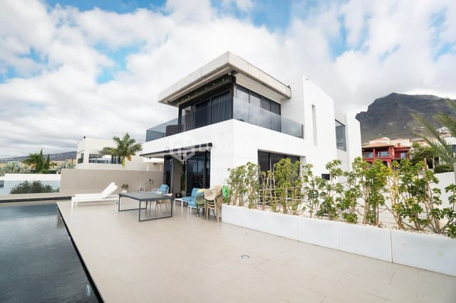 5 chambre Villa/Maison à vendre à El Madroñal, Adeje avec piscine garage - 2 950 000 € (Ref: 9391994)