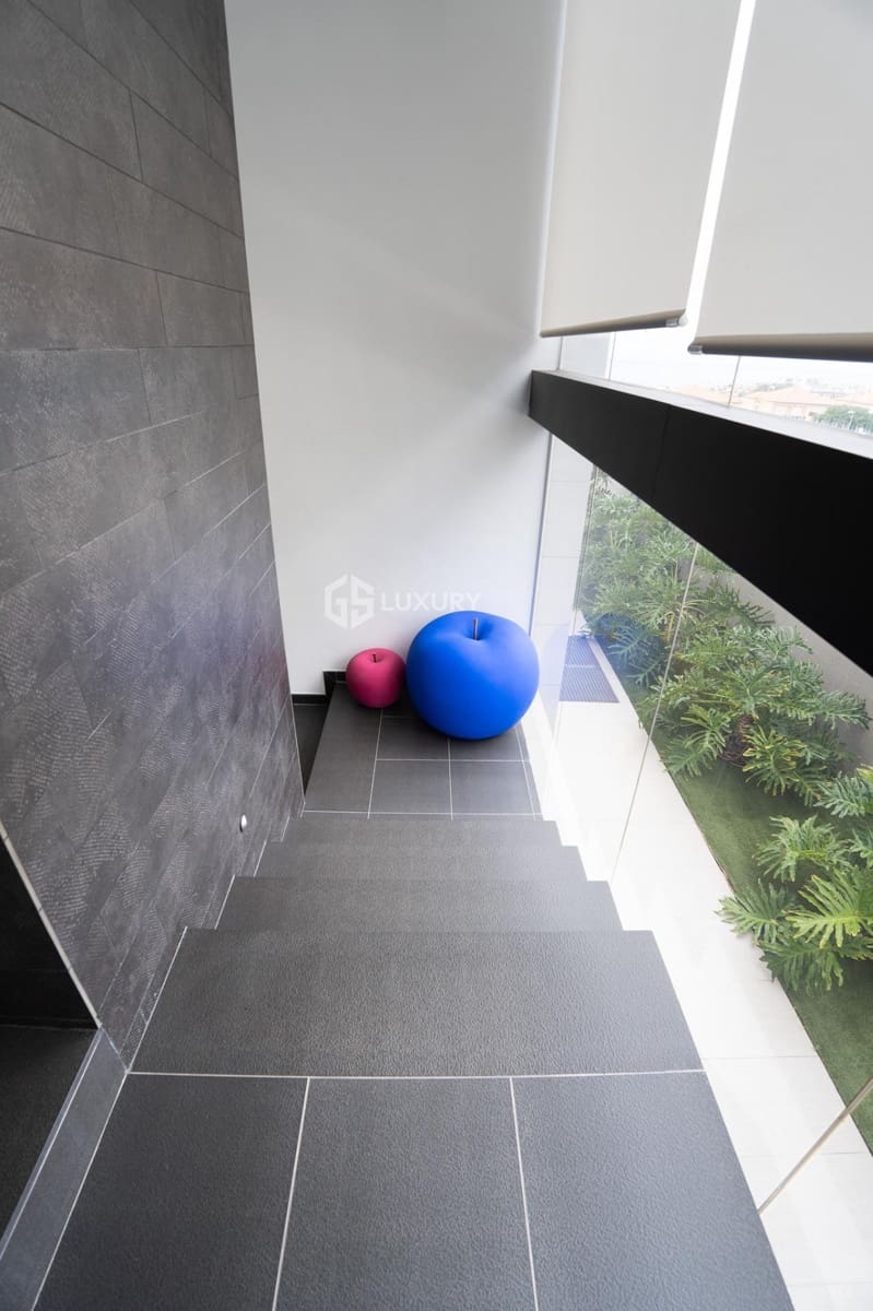 5 soveværelse Villa til salg i El Madronal med swimmingpool garage - € 2.950.000 (Ref: 9391994)