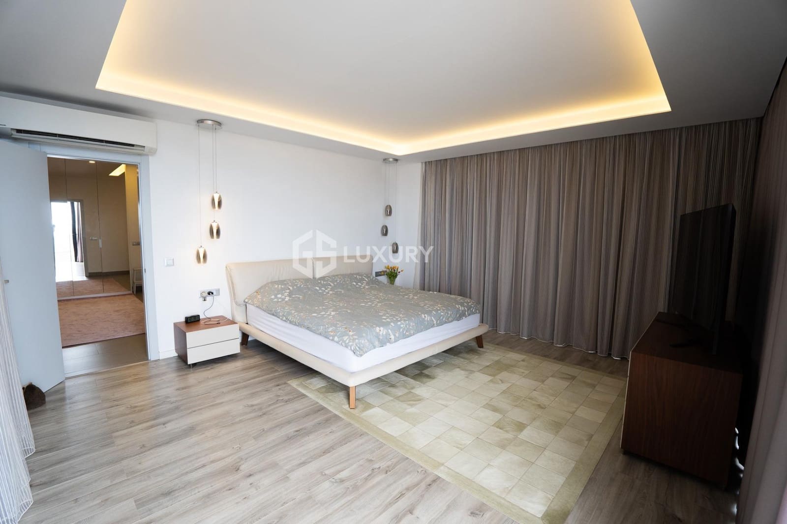 5 soveværelse Villa til salg i El Madronal med swimmingpool garage - € 2.950.000 (Ref: 9391994)