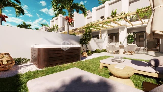 3 slaapkamer Rijtjeshuis te koop in San Miguel de Abona met zwembad garage - € 905.986 (Ref: 9391995)