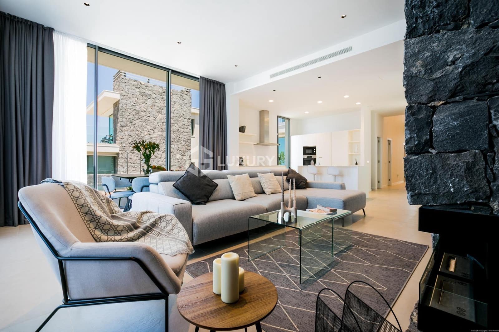 3 soverom Villa til salgs i Guia de Isora med svømmebasseng garasje - € 1 830 000 (Ref: 9391997)