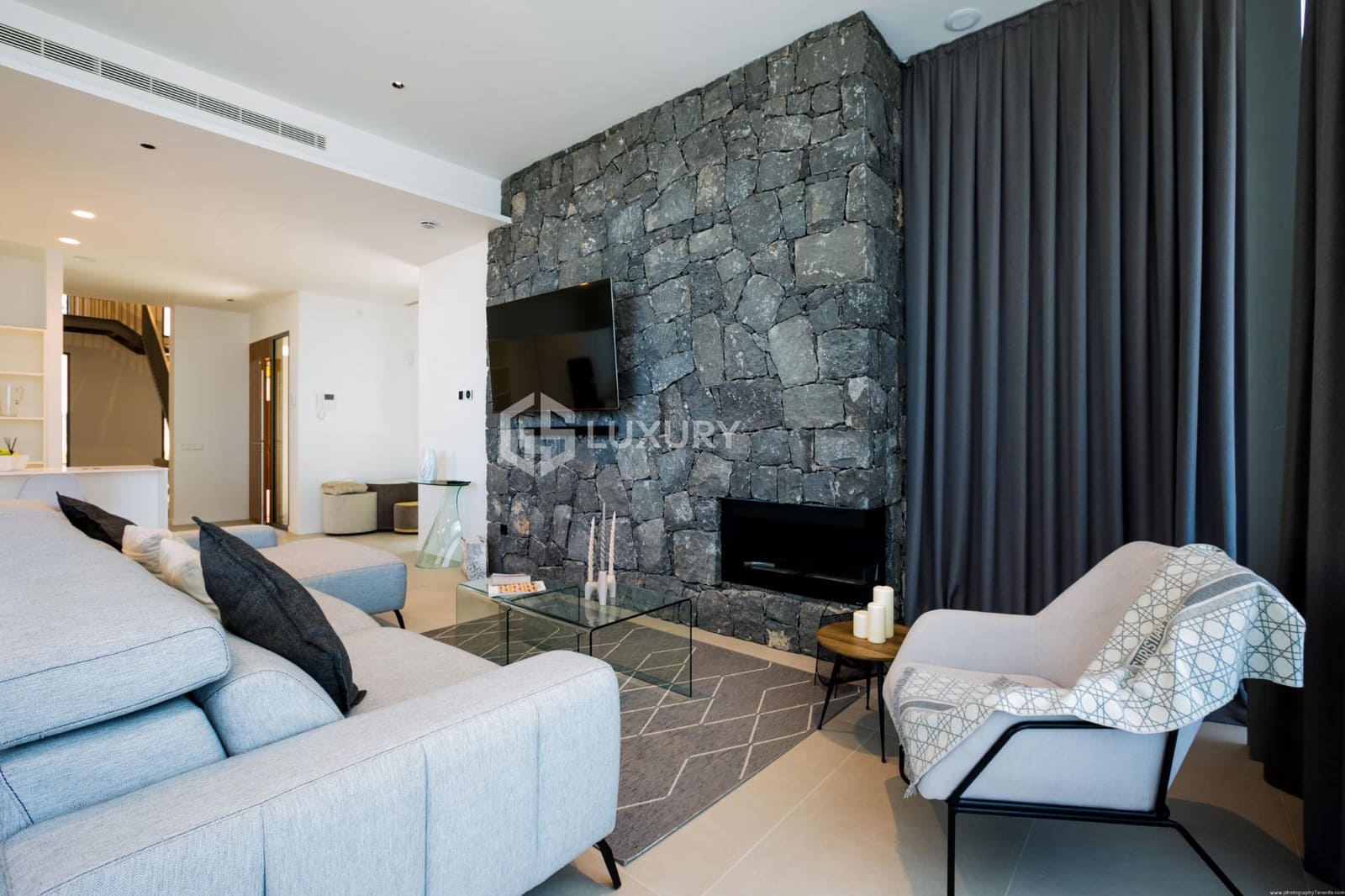 3 soverom Villa til salgs i Guia de Isora med svømmebasseng garasje - € 1 830 000 (Ref: 9391997)