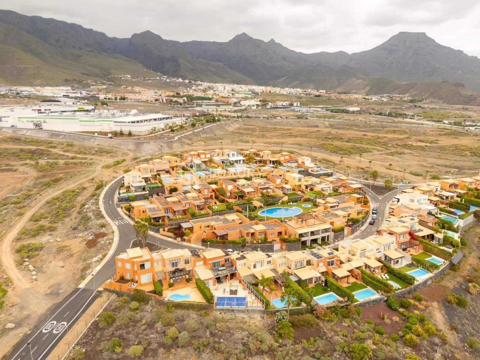 3 soverom Villa til salgs i La Caleta Adeje med svømmebasseng - € 1 600 000 (Ref: 9391998)