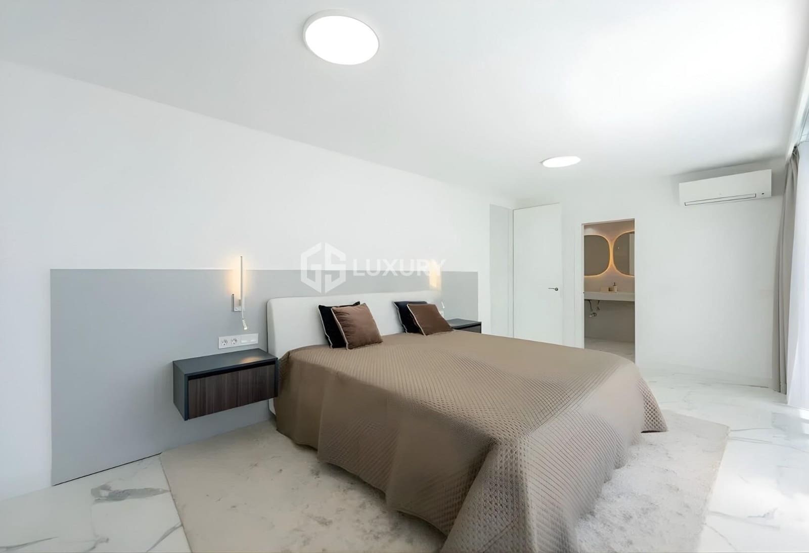 3 sovrum Villa till salu i El Madronal med pool garage - 3 500 000 € (Ref: 9391999)