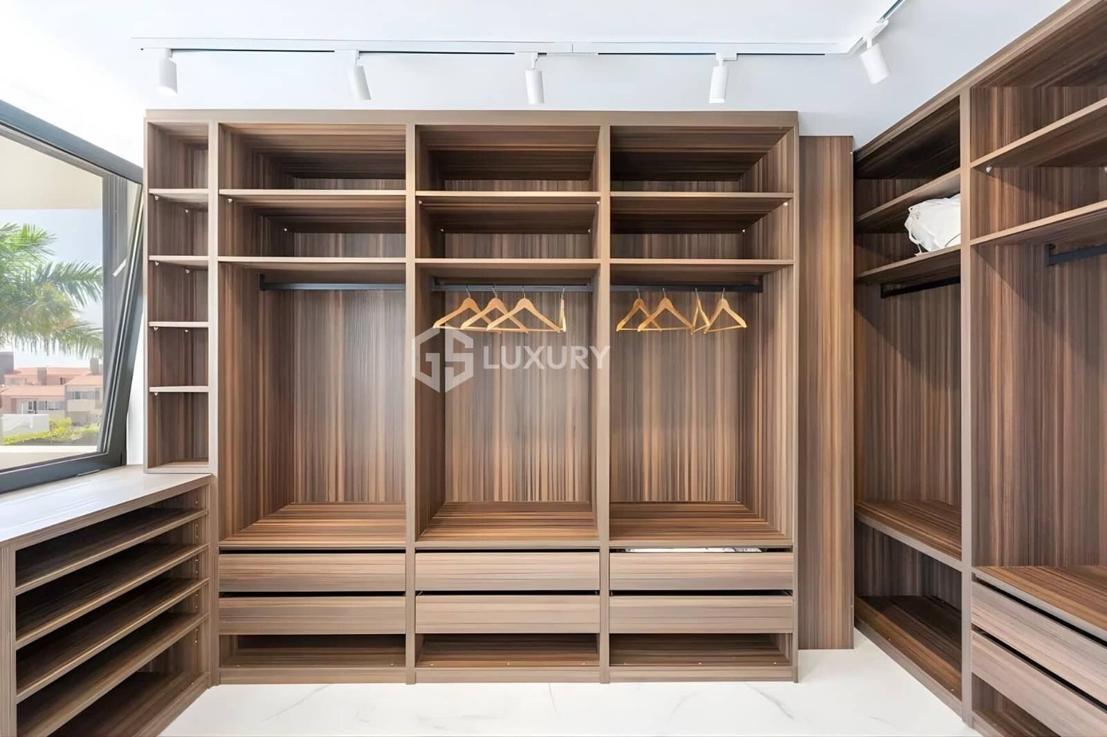 3 sovrum Villa till salu i El Madronal med pool garage - 3 500 000 € (Ref: 9391999)