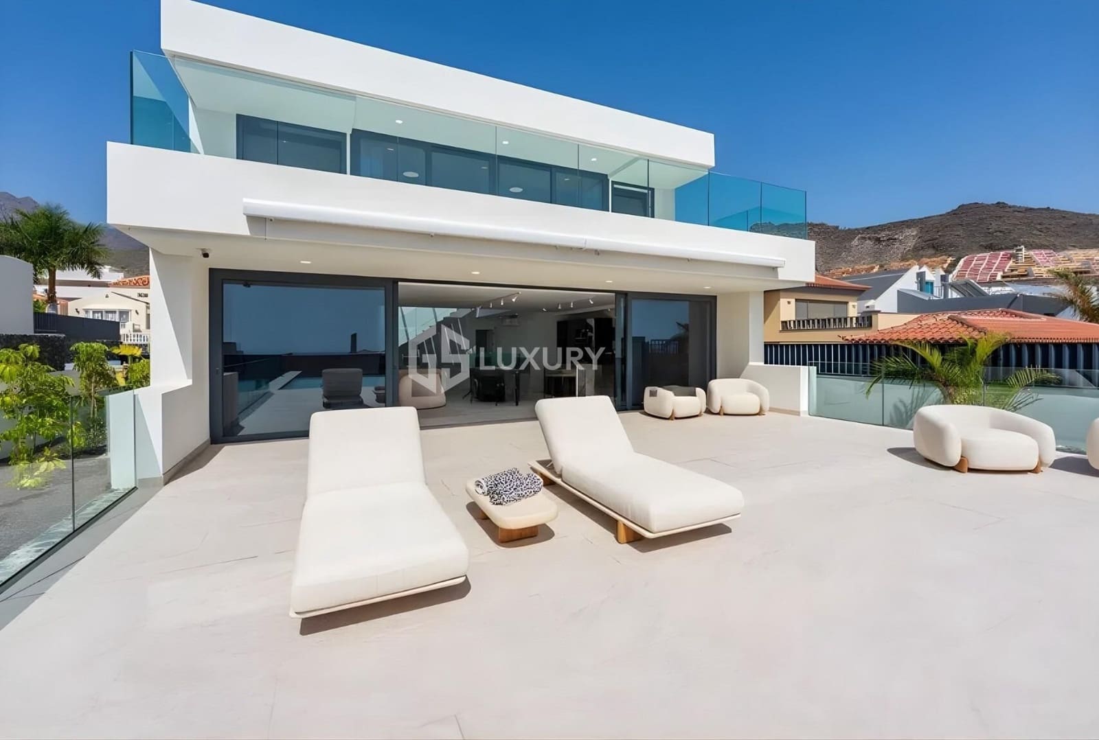 3 sovrum Villa till salu i El Madronal med pool garage - 3 500 000 € (Ref: 9391999)