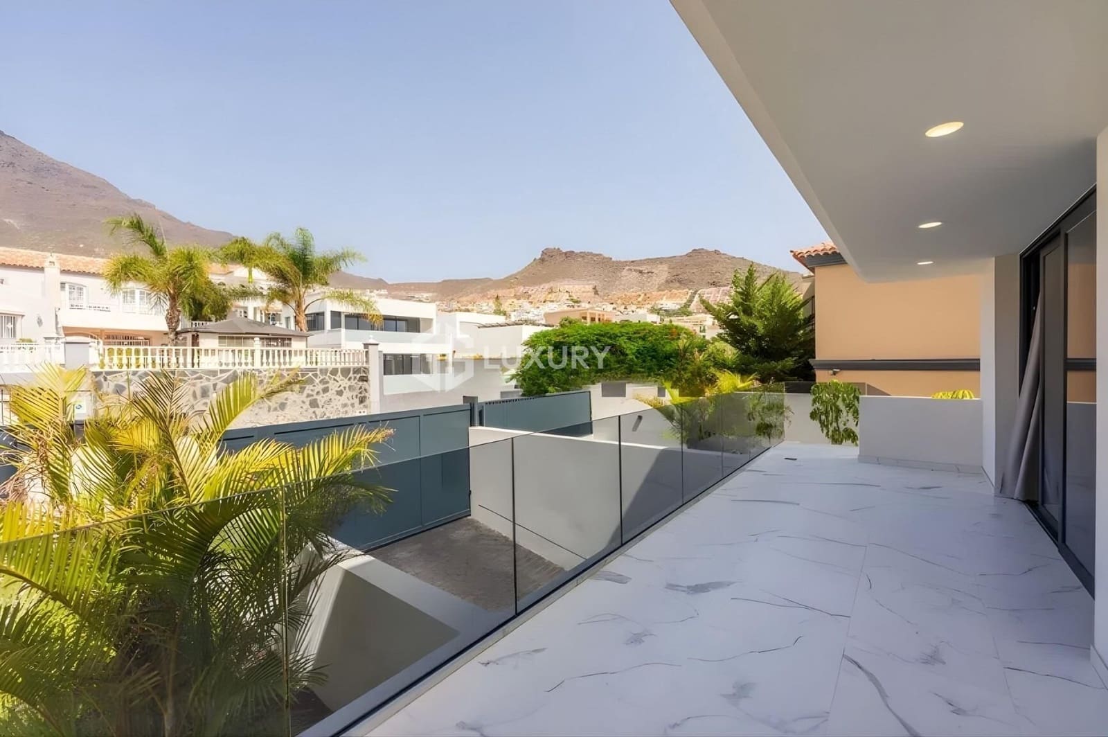 3 sovrum Villa till salu i El Madronal med pool garage - 3 500 000 € (Ref: 9391999)