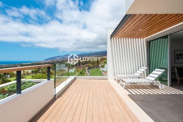 2 soverom Penthouse til salgs i Guía de Isora med svømmebasseng garasje - € 895 000 (Ref: 9396258)