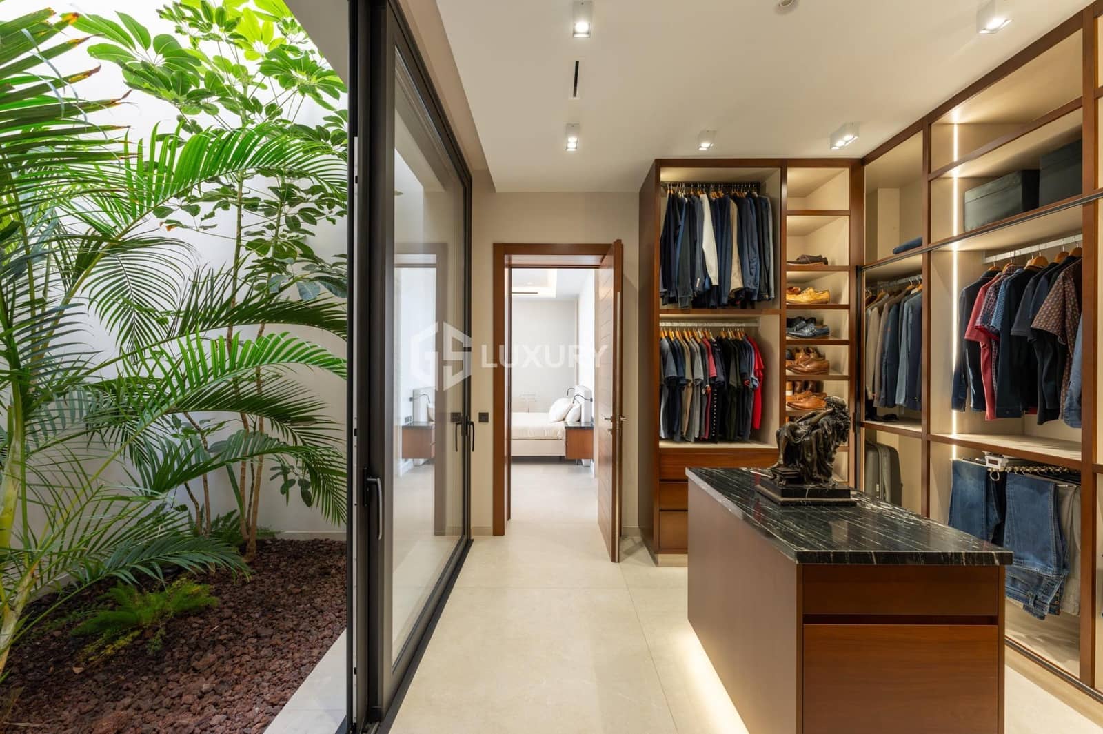 6 sypialnia Willa na sprzedaż w Costa Adeje z basenem garażem - 5 900 000 € (Ref: 9403578)