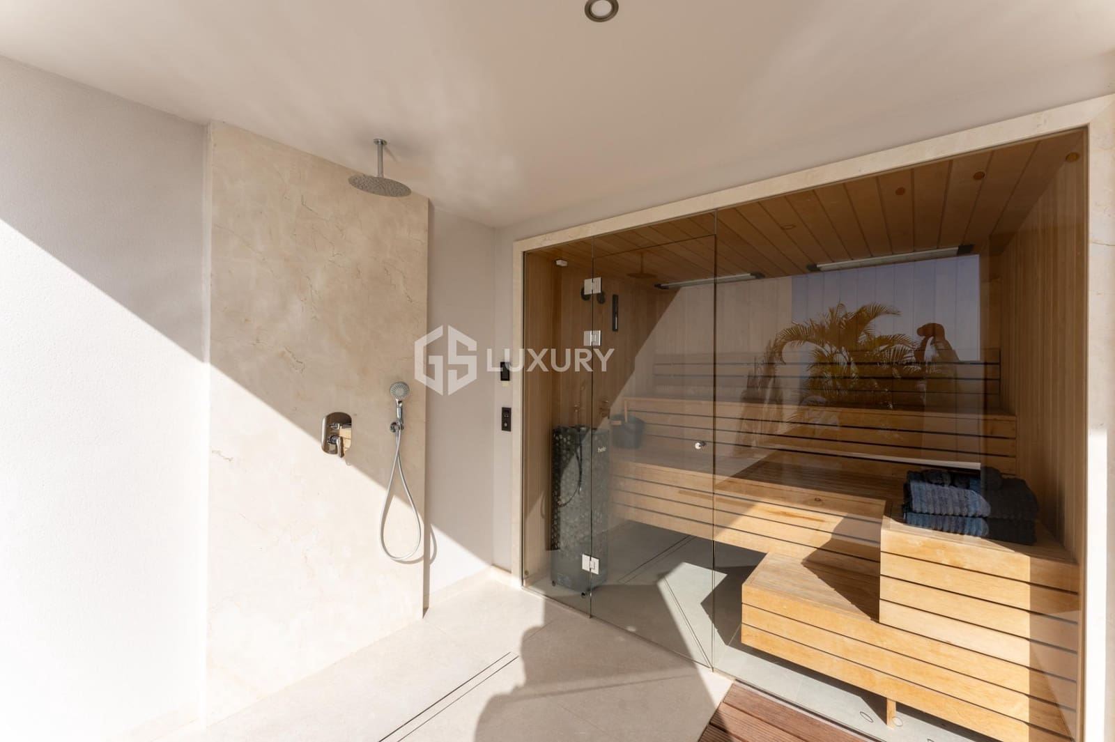 6 sypialnia Willa na sprzedaż w Costa Adeje z basenem garażem - 5 900 000 € (Ref: 9403578)