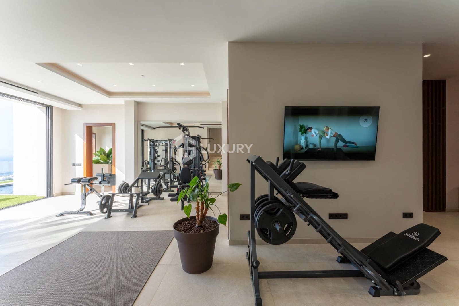 6 sypialnia Willa na sprzedaż w Costa Adeje z basenem garażem - 5 900 000 € (Ref: 9403578)