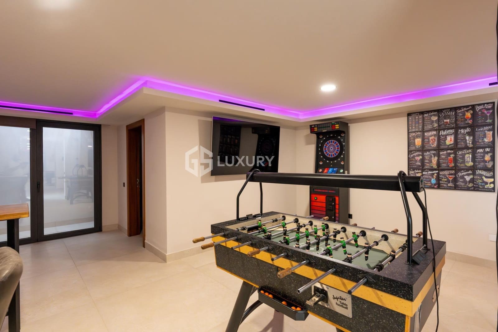 6 sypialnia Willa na sprzedaż w Costa Adeje z basenem garażem - 5 900 000 € (Ref: 9403578)