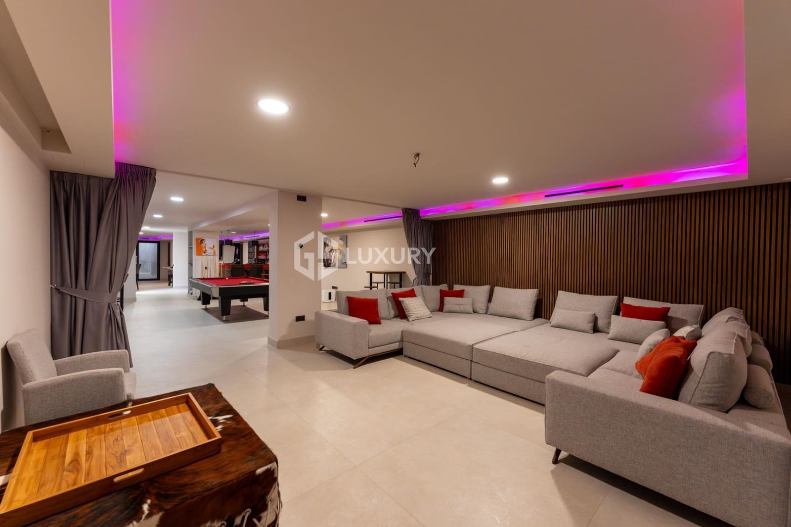 6 sypialnia Willa na sprzedaż w Costa Adeje z basenem garażem - 5 900 000 € (Ref: 9403578)