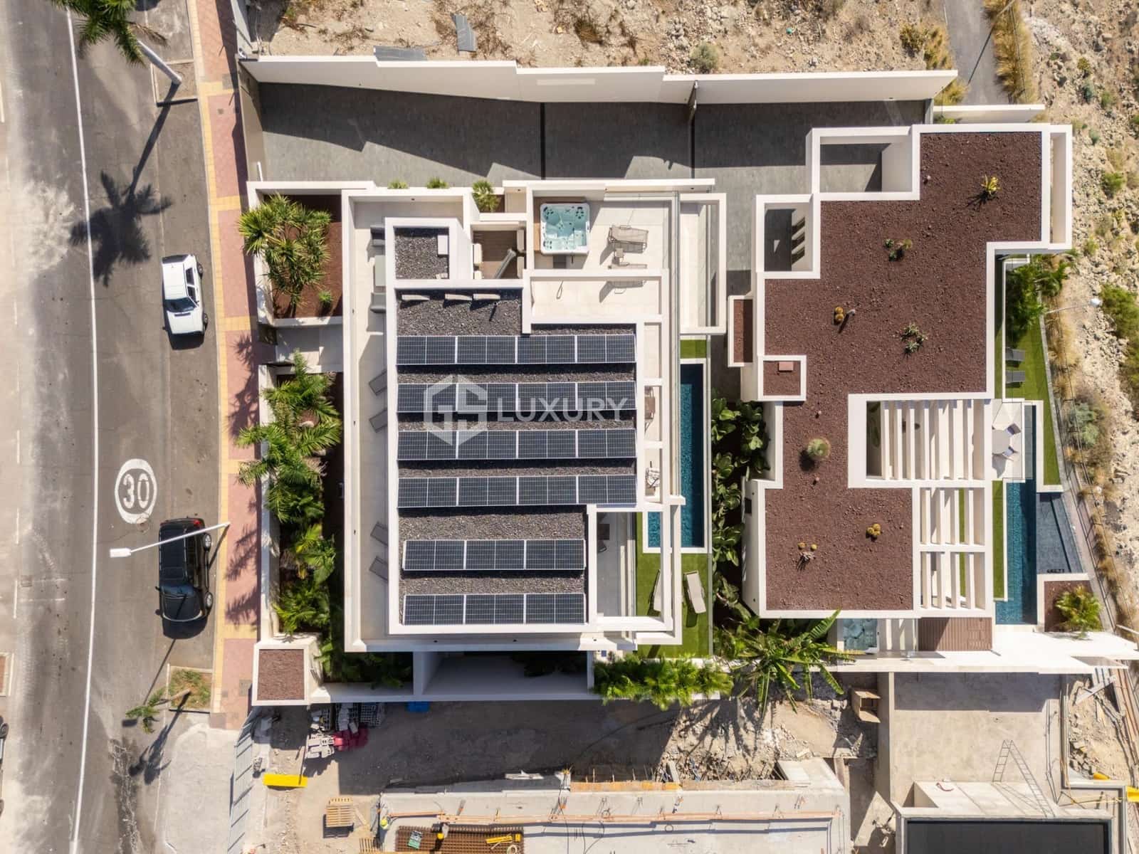 6 sypialnia Willa na sprzedaż w Costa Adeje z basenem garażem - 5 900 000 € (Ref: 9403578)